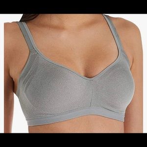 Olga® Easy Does It No Bulge Bra - GM3911A